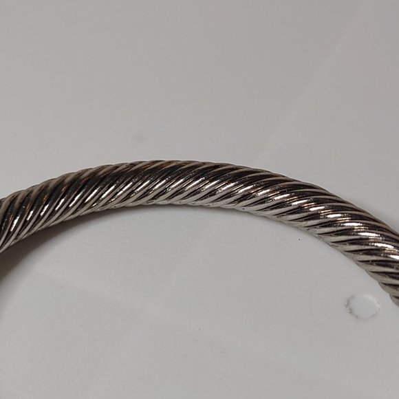 Lot Of 2 Silver Tone Metal Bracelets - Picture 8 of 13